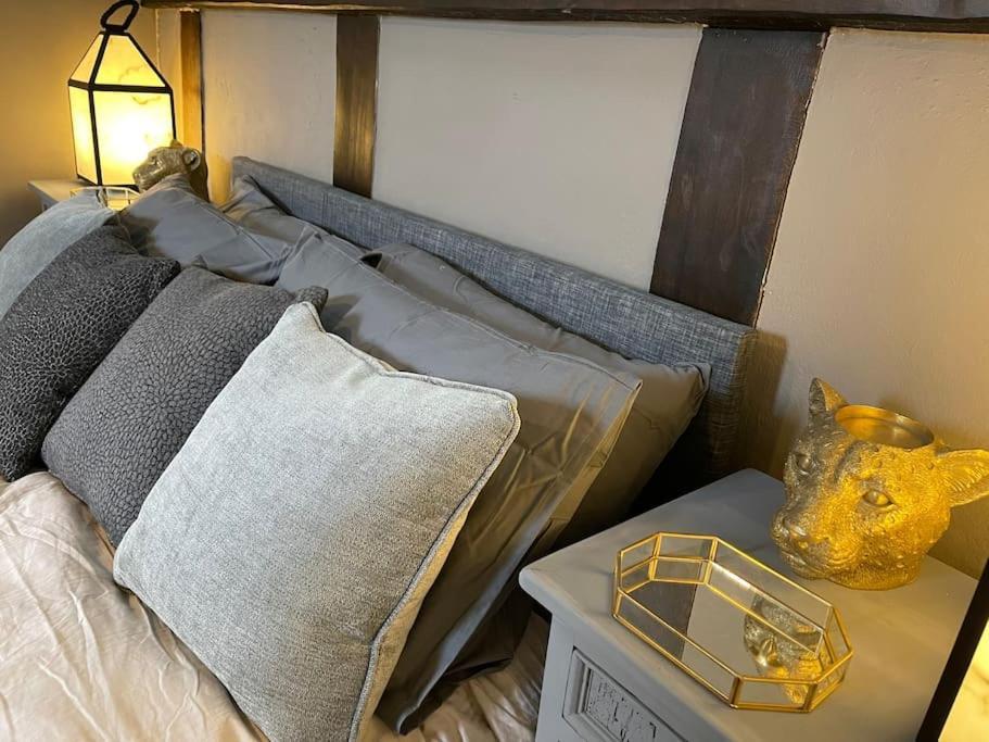 Stylish 2-Bed Cottage With Secure Parking Winforton Εξωτερικό φωτογραφία